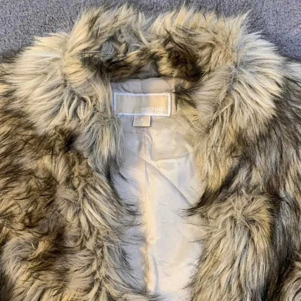 Michael Kors Brown and Cream Fall‎ Faux Fur Downtown City Vest Size Small